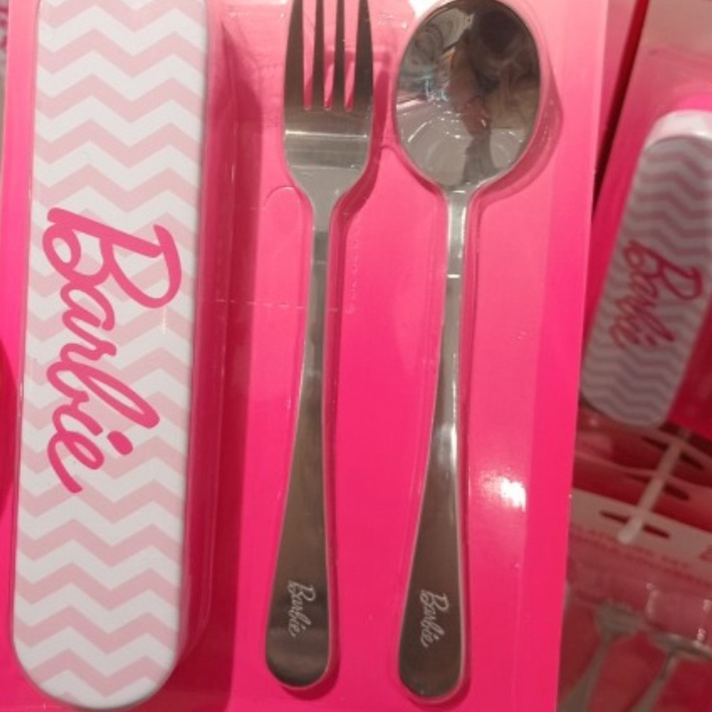 Barbie Flatware Set - Picture 13 of 13